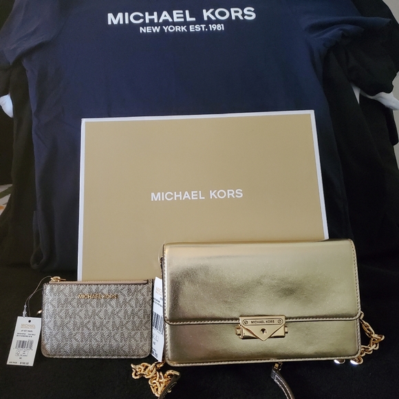 Michael Kors Clutch - Picture 4 of 7
